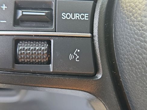 Certified 2023 Honda HR-V LX image 27