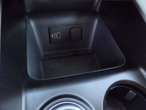 New 2026 Ford Explorer Active image 10