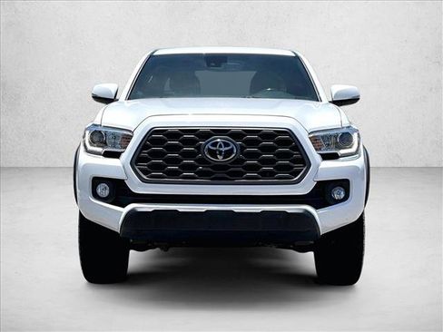 Used 2021 Toyota Tacoma TRD Off-Road w/ Technology Package AWD/4WD image 3