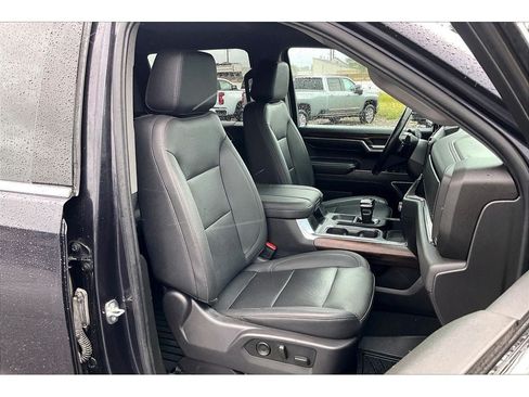 Used 2024 GMC Sierra 1500 SLT w/ SLT Premium Plus Package AWD/4WD image 8