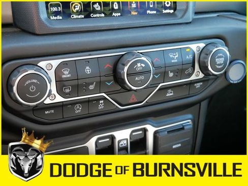 Used 2023 Jeep Gladiator Sport AWD/4WD image 21