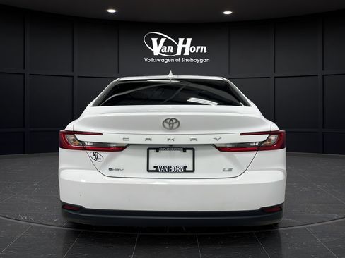 Used 2025 Toyota Camry LE FWD image 6