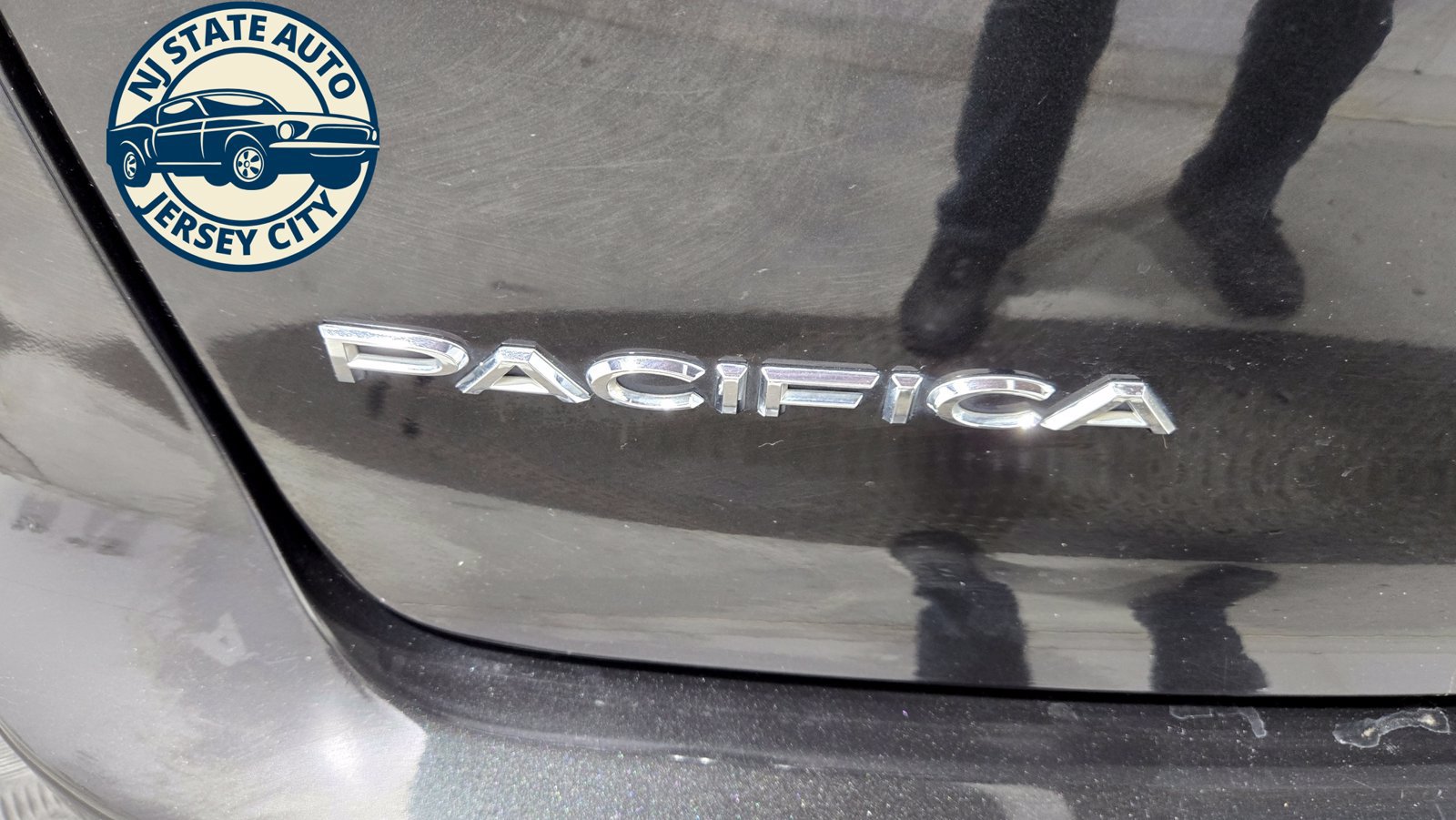 Used 2019 Chrysler Pacifica Touring-L FWD image 34
