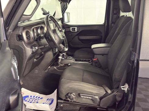 Used 2020 Jeep Wrangler Sport AWD/4WD image 21