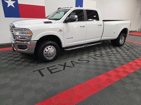 Used 2020 RAM 3500 Laramie image 2