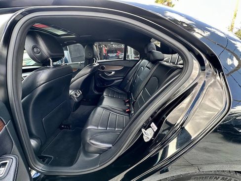Used 2019 Mercedes-Benz C 300 Sedan image 8