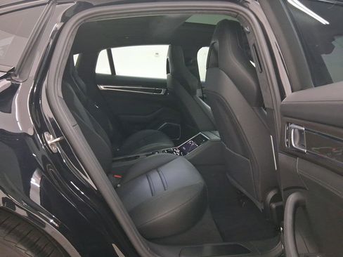 Certified 2023 Porsche Panamera GTS image 36