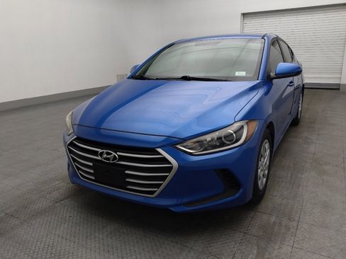 Used 2017 Hyundai Elantra SE w/ Cargo Package image 15