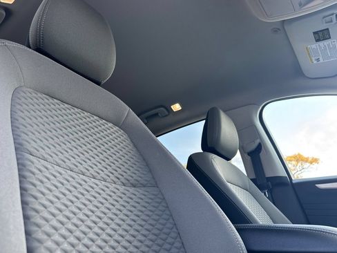 Certified 2022 Ford Escape SE FWD image 18