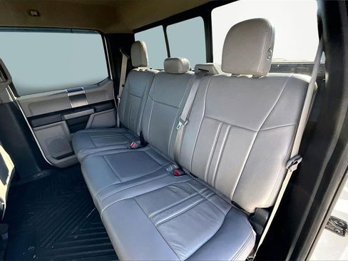 Used 2017 Ford F150 XLT w/ Equipment Group 302A Luxury image 27