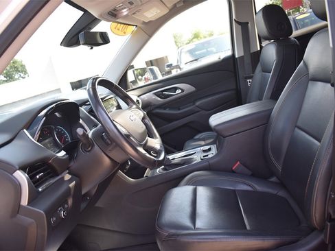 Used 2021 Chevrolet Traverse RS w/ LPO, Floor Liner Package image 31