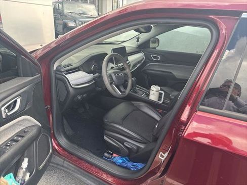 Certified 2022 Jeep Compass Latitude image 6