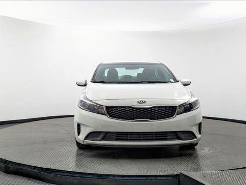 Used 2018 Kia Forte S image 12