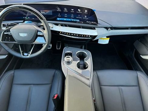 New 2026 Cadillac Optiq Sport 1 w/ LPO, Floor Liner Package AWD/4WD image 13
