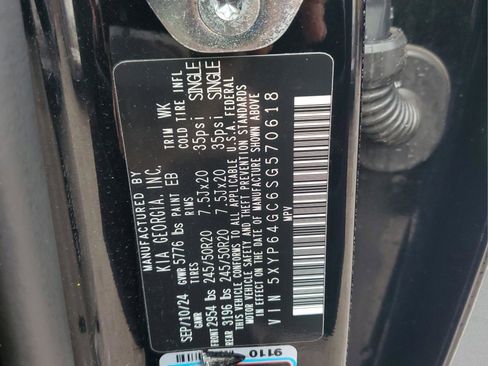 Certified 2025 Kia Telluride S image 30