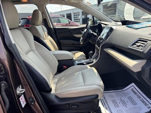 Used 2019 Subaru Ascent Limited AWD/4WD image 16