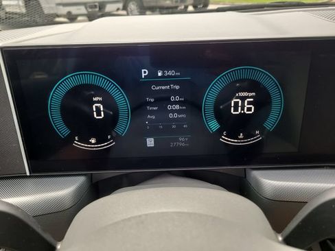 Used 2025 Hyundai Sonata SEL FWD image 31