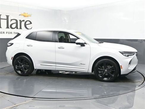 Used 2022 Buick Envision Avenir w/ Technology Package II image 1