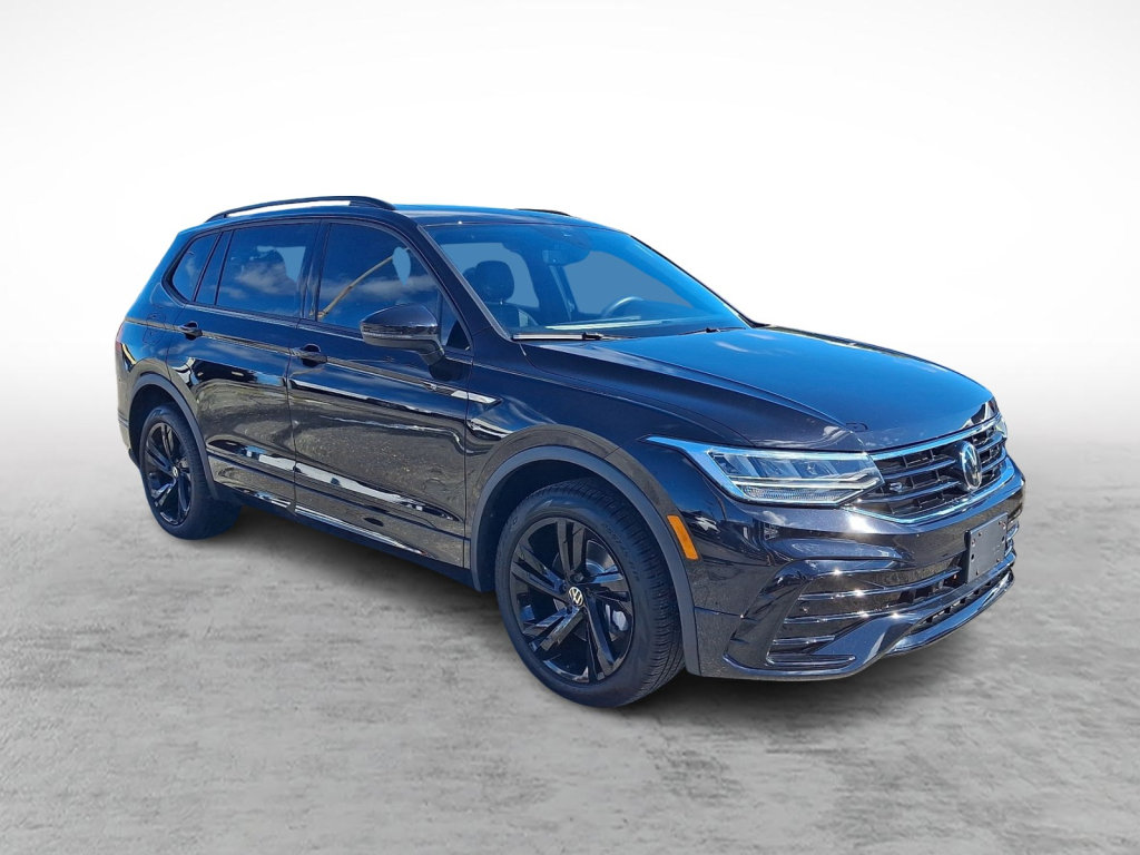 Used 2024 Volkswagen Tiguan SE R-Line AWD/4WD image 7