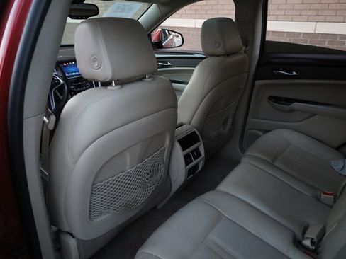 Used 2015 Cadillac SRX Luxury image 18