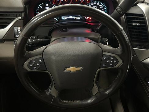Used 2019 Chevrolet Tahoe LT RWD image 3