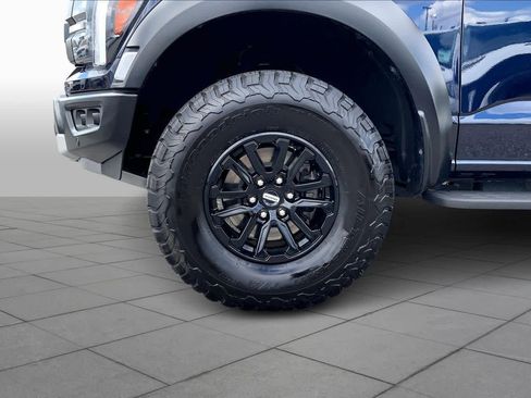 Used 2025 Ford F150 Raptor AWD/4WD image 11