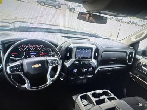 Used 2022 Chevrolet Silverado 2500 LT w/ Convenience Package AWD/4WD image 6