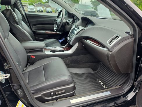 Used 2017 Acura TLX V6 SH-AWD w/ Advance Package image 16