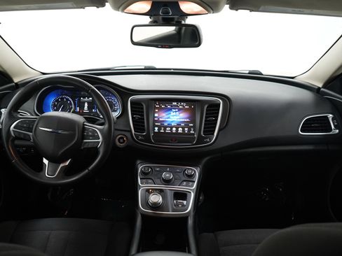 Used 2016 Chrysler 200 Limited w/ Anniversary Edition FWD image 13