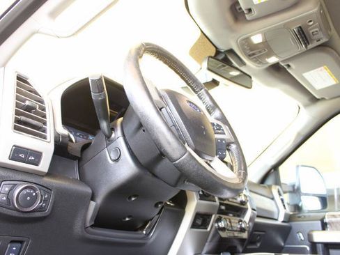 Used 2017 Ford F250 Lariat w/ Lariat Ultimate Package AWD/4WD image 40