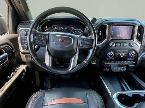 Used 2021 GMC Sierra 1500 AT4 w/ AT4 Premium Package AWD/4WD image 8