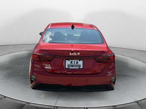Used 2024 Kia Forte LXS w/ LXS Technology Package FWD image 4