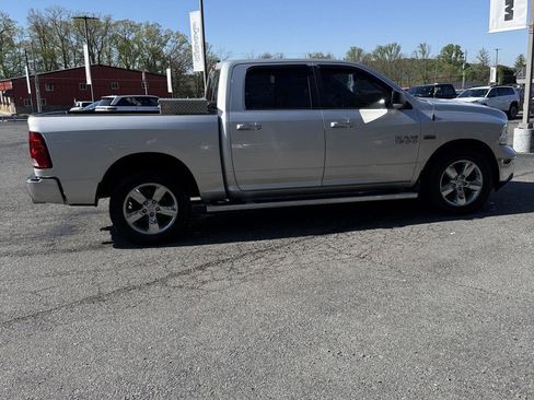 Used 2017 RAM 1500 Big Horn AWD/4WD image 4