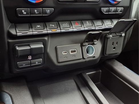 Certified 2022 GMC Sierra 1500 Denali w/ Denali Premium Package image 10