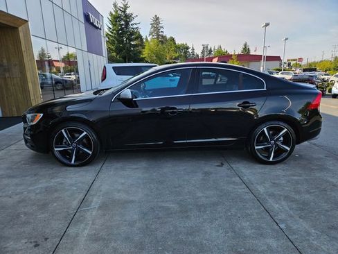Used 2016 Volvo S60 T5 R-Design FWD image 8
