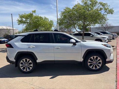 Used 2025 Toyota RAV4 XLE Premium w/ Weather Package image 4