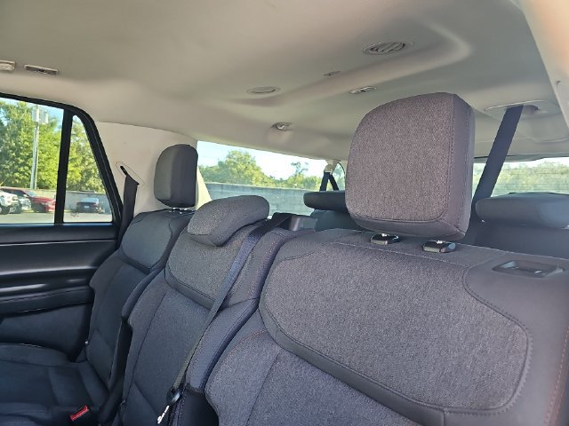 Used 2025 Ford Expedition Max Active AWD/4WD image 16