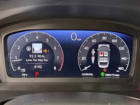 Used 2024 Honda Civic Touring image 29