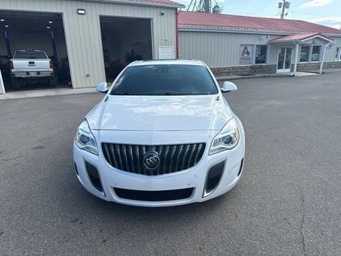 Used 2017 Buick Regal GS w/ Driver Confidence Package #2 AWD/4WD image 8