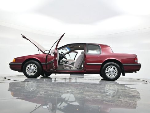 Used 1989 Mercury Cougar LS image 30