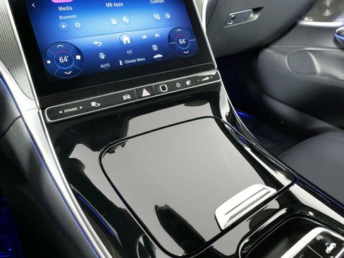 Used 2024 Mercedes-Benz CLE 300 4MATIC Cabriolet image 56