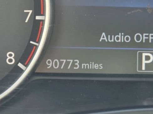 Used 2016 Nissan Murano S AWD/4WD image 22