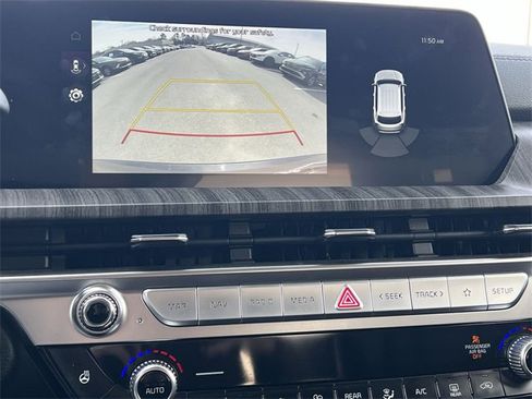 Used 2025 Kia Telluride EX w/ EX Captain's Chair Package image 12
