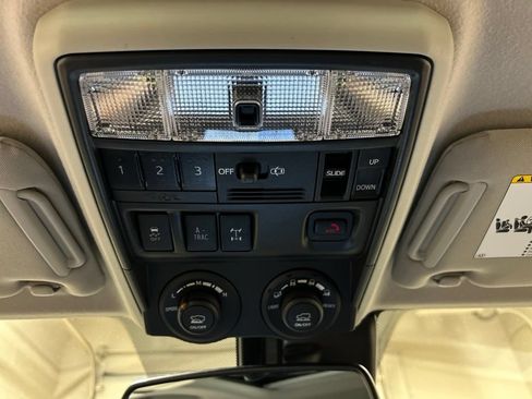 Used 2024 Toyota 4Runner TRD Off-Road Premium w/ Off Road Premium Plus Package AWD/4WD image 25