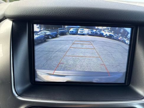 Used 2019 Chevrolet Tahoe LT w/ Off-Road Package AWD/4WD image 23