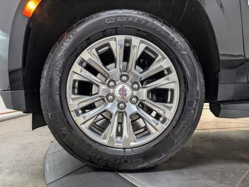 Used 2021 GMC Yukon XL Denali image 11