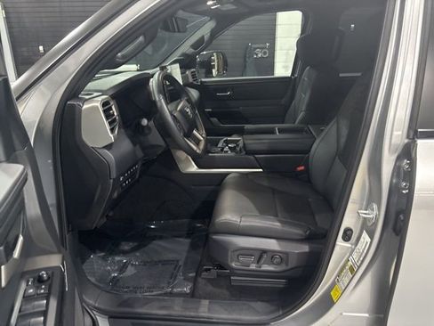 Used 2025 Toyota Tundra Limited image 11
