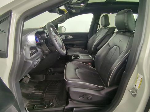 Used 2020 Chrysler Pacifica Limited w/ Advanced Safetytec Group image 20