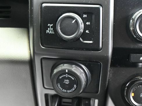 Used 2018 Ford F150 XLT w/ Equipment Group 302A Luxury AWD/4WD image 20