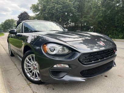 Used 2017 FIAT 124 Spider Classica